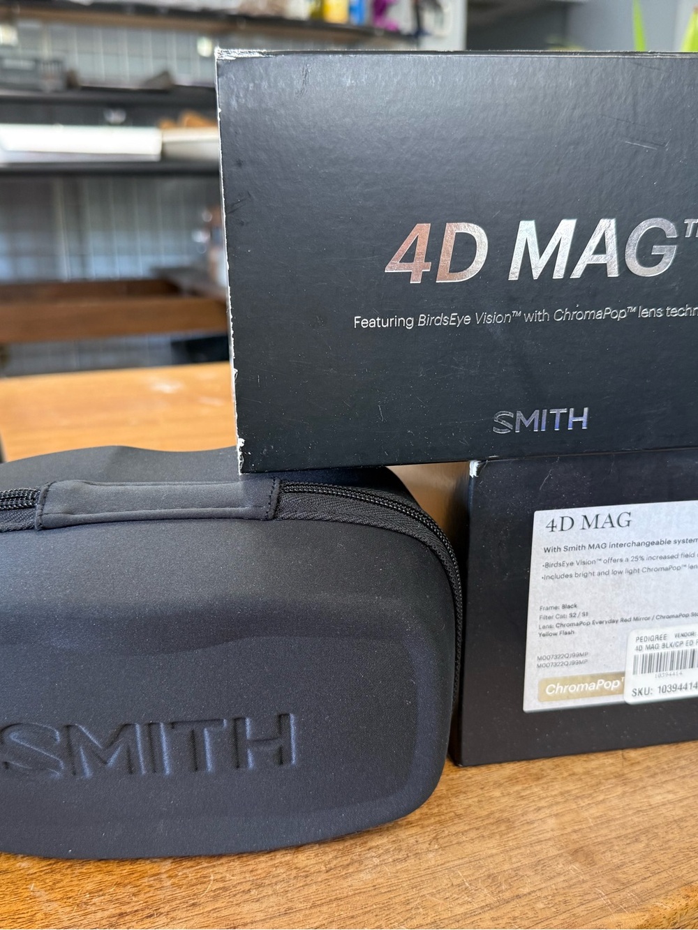 SMITH Black Branded Ski Goggle Case and Lens